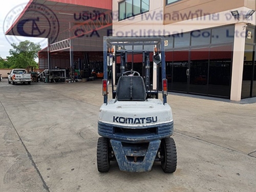 ขาย รถโฟล์คลิฟท์ KOMATSU รุ่น FD20-11