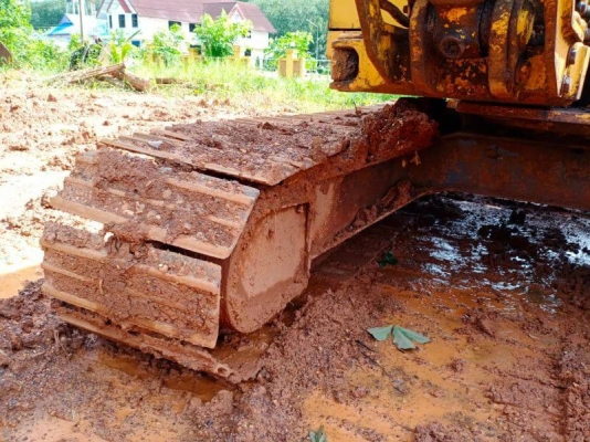 KOMATSU PC40-6 มีเก๋งด้วยราคา 220,000