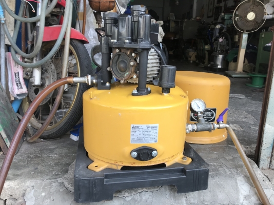 ขายปั๊มน้ำอัตโนมัติ Mitsubishi 200W สภาพสวย หมุนนิ่ม ตรวจเช็คแรงดันเรียบร้อย ไม่มีรั่วซึม พร้อมใช้งาน ราคา 2,800 บาทพร้อมส่งครับ