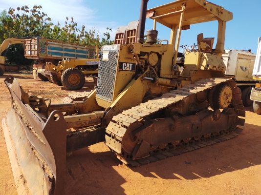ขายรถแทรกเตอร์ cat d5 hเอกสารเล่มทะเบียน ขายรถแทรกเตอร์ cat d5 hเอกสารเล่มทะเบียน