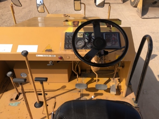 ขายรถบด 9 ล้อ HITACHI RT200 (3,XXX ชั่วโมง) นำเข้าเองจากญี่ปุ่น สภาพสวยพร้อมใช้ มีVDOการทำงานครับ ขายรถบด 9 ล้อ HITACHI RT200 (3,XXX ชั่วโมง) นำเข้าเองจากญี่ปุ่น สภาพสวยพร้อมใช้ มีVDOการทำงานครับ