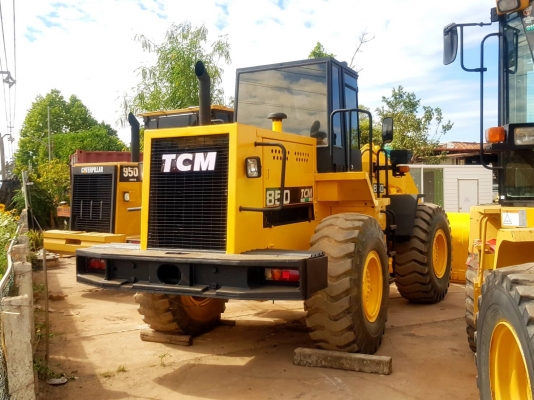 ขายด่วน รถตัก TCM 850 สภาพสวยๆ พร้อมใช้งาน100\% เจ้าของขายเอง 091-0655915