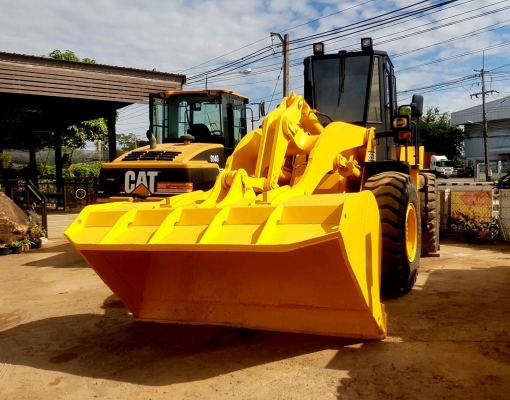 ขายด่วน รถตัก TCM 850 สภาพสวยๆ พร้อมใช้งาน100\% เจ้าของขายเอง 091-0655915