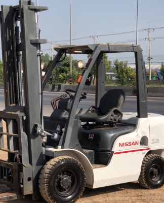 ขายรถยกดีเซล NISSAN 2.5 ตัน ปี 2013 นำเข้าเองจากญี่ปุ่น สภาพสวยพร้อมใช้ มีVDOการทำงานครับ ขายรถยกดีเซล NISSAN 2.5 ตัน ปี 2013 นำเข้าเองจากญี่ปุ่น สภาพสวยพร้อมใช้ มีVDOการทำงานครับ