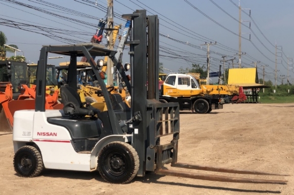 ขายรถยกดีเซล NISSAN 2.5 ตัน ปี 2013 นำเข้าเองจากญี่ปุ่น สภาพสวยพร้อมใช้ มีVDOการทำงานครับ ขายรถยกดีเซล NISSAN 2.5 ตัน ปี 2013 นำเข้าเองจากญี่ปุ่น สภาพสวยพร้อมใช้ มีVDOการทำงานครับ