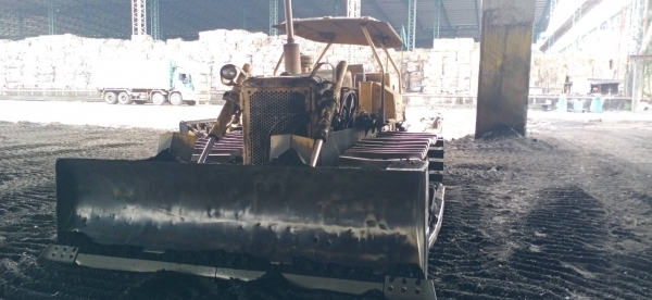 ขาย 590,000 รถแทคเตอร์ CAT D5B ตีนเป็ด เครื่องดี เกียร์ตัดแรง ช่วงล่างสวย รถพร้อมใช้งาน 090-772-3710 090-772-3708 ขาย 590,000 รถแทคเตอร์ CAT D5B ตีนเป็ด เครื่องดี เกียร์ตัดแรง ช่วงล่างสวย รถพร้อมใช้งาน 090-772-3710 090-772-3708