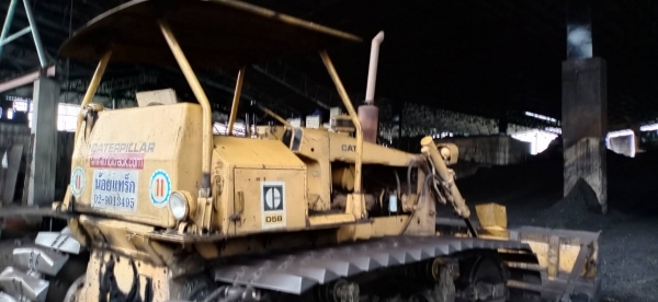 ขาย 590,000 รถแทคเตอร์ CAT D5B ตีนเป็ด เครื่องดี เกียร์ตัดแรง ช่วงล่างสวย รถพร้อมใช้งาน 090-772-3710 090-772-3708 ขาย 590,000 รถแทคเตอร์ CAT D5B ตีนเป็ด เครื่องดี เกียร์ตัดแรง ช่วงล่างสวย รถพร้อมใช้งาน 090-772-3710 090-772-3708
