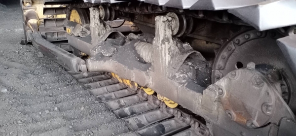 ขาย 590,000 รถแทคเตอร์ CAT D5B ตีนเป็ด เครื่องดี เกียร์ตัดแรง ช่วงล่างสวย รถพร้อมใช้งาน 090-772-3710 090-772-3708 ขาย 590,000 รถแทคเตอร์ CAT D5B ตีนเป็ด เครื่องดี เกียร์ตัดแรง ช่วงล่างสวย รถพร้อมใช้งาน 090-772-3710 090-772-3708