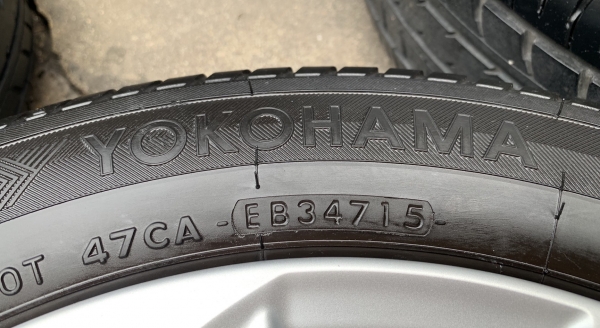 ล้อแม็ก Toyota Vios Yaris 8 ก้าน ขอบ 15 พร้อมยาง 185-60-15 Yokohama ปลายปี 15