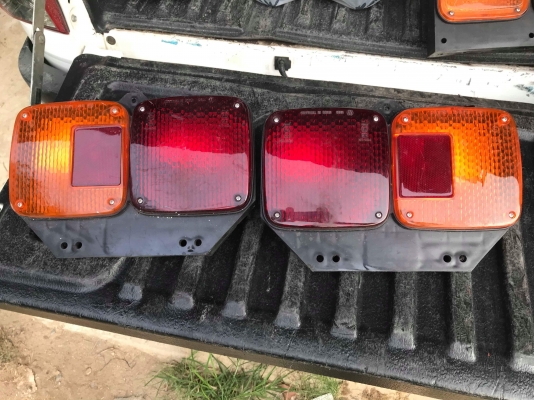 ขายไฟท้าย แท้ HINO. ISUZU