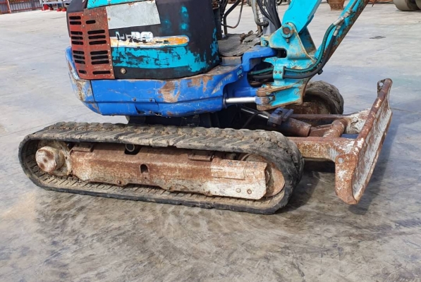 ขายด่วนลดกะหน่ำราคาพิเศษ175,000บาทรถแบคโฮคูโบต้าK30คอลโทลสั้นน้ำมันปั้มนี้วเทียบเท่าPC30รถนอกสถาพดีพร้อมใช้เพิ่งนำเข้ามายังไม่เคยใช้งานในไทยเลย