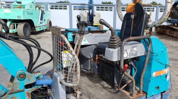 ขายด่วนลดกะหน่ำราคาพิเศษ175,000บาทรถแบคโฮคูโบต้าK30คอลโทลสั้นน้ำมันปั้มนี้วเทียบเท่าPC30รถนอกสถาพดีพร้อมใช้เพิ่งนำเข้ามายังไม่เคยใช้งานในไทยเลย