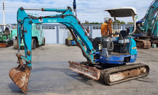 ขายด่วนลดกะหน่ำราคาพิเศษ175,000บาทรถแบคโฮคูโบต้าK30คอลโทลสั้นน้ำมันปั้มนี้วเทียบเท่าPC30รถนอกสถาพดีพร้อมใช้เพิ่งนำเข้ามายังไม่เคยใช้งานในไทยเลย