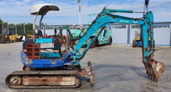 ขายด่วนลดกะหน่ำราคาพิเศษ175,000บาทรถแบคโฮคูโบต้าK30คอลโทลสั้นน้ำมันปั้มนี้วเทียบเท่าPC30รถนอกสถาพดีพร้อมใช้เพิ่งนำเข้ามายังไม่เคยใช้งานในไทยเลย