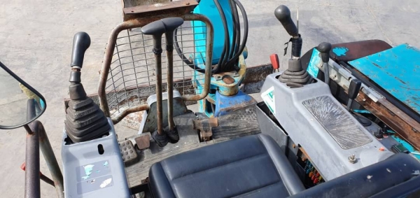 ขายด่วนลดกะหน่ำราคาพิเศษ175,000บาทรถแบคโฮคูโบต้าK30คอลโทลสั้นน้ำมันปั้มนี้วเทียบเท่าPC30รถนอกสถาพดีพร้อมใช้เพิ่งนำเข้ามายังไม่เคยใช้งานในไทยเลย