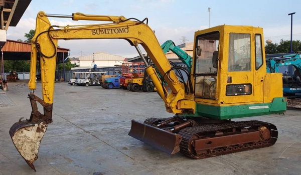 ขายด่วน185,000บาทรถแบคโฮซูมิโตโม่SH45หนัก4.5ตัน แบคโฮหัวเก๋งซูมิโตโม่SH45เทียบเท่าPC45ปั้มเร็วแรงไม่โหลดเครื่อง 4สูบมีระบบเต่ากะต่ายลายหัวกะแทกมารถนอกเพื่งนำเข้ามาใหม่จากญี่ปุ่นยังไม่ได้ใช้ในไทยเลย
