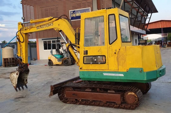 ขายด่วน185,000บาทรถแบคโฮซูมิโตโม่SH45หนัก4.5ตัน แบคโฮหัวเก๋งซูมิโตโม่SH45เทียบเท่าPC45ปั้มเร็วแรงไม่โหลดเครื่อง 4สูบมีระบบเต่ากะต่ายลายหัวกะแทกมารถนอกเพื่งนำเข้ามาใหม่จากญี่ปุ่นยังไม่ได้ใช้ในไทยเลย