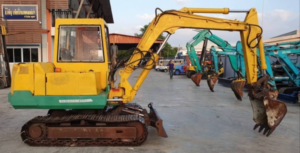 ขายด่วน185,000บาทรถแบคโฮซูมิโตโม่SH45หนัก4.5ตัน แบคโฮหัวเก๋งซูมิโตโม่SH45เทียบเท่าPC45ปั้มเร็วแรงไม่โหลดเครื่อง 4สูบมีระบบเต่ากะต่ายลายหัวกะแทกมารถนอกเพื่งนำเข้ามาใหม่จากญี่ปุ่นยังไม่ได้ใช้ในไทยเลย