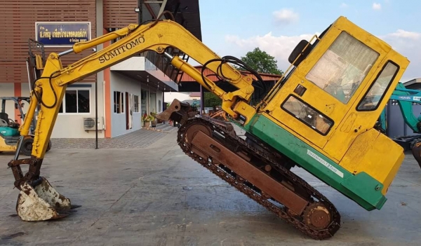 ขายด่วน185,000บาทรถแบคโฮซูมิโตโม่SH45หนัก4.5ตัน แบคโฮหัวเก๋งซูมิโตโม่SH45เทียบเท่าPC45ปั้มเร็วแรงไม่โหลดเครื่อง 4สูบมีระบบเต่ากะต่ายลายหัวกะแทกมารถนอกเพื่งนำเข้ามาใหม่จากญี่ปุ่นยังไม่ได้ใช้ในไทยเลย