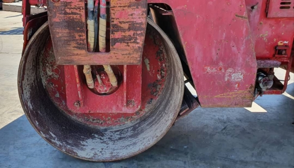 ขายด่วนลดกระหน่ำราคาพิเศษ195,000บาท.รถบดเอวอ่อน    โปแม็กสั้นสะเทือน.โปแม็กขนาด3.5ตันหน้าหล็กหลังยางระบบทำงานดีสั้นสะเทือนได้ดีเป็นรถนอกเพื่งนำเข้ามายังไม่เคยใช้งานในไทยเลย