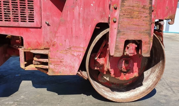 ขายด่วนลดกระหน่ำราคาพิเศษ195,000บาท.รถบดเอวอ่อน    โปแม็กสั้นสะเทือน.โปแม็กขนาด3.5ตันหน้าหล็กหลังยางระบบทำงานดีสั้นสะเทือนได้ดีเป็นรถนอกเพื่งนำเข้ามายังไม่เคยใช้งานในไทยเลย