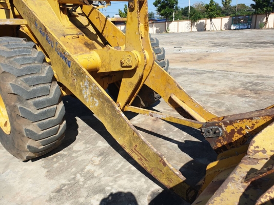 ขายรถตักล้อยาง KOMATSU WA150-1 รถสวยสมบุรญ์พร้อมใช้งาน เครื่องแรง ปั้มแรง สีเดิม ช้วงล้างเต็ม กำลังดี สนใจเน้นโทรครับ&amp;ไลน์ 0813531946 ต่อ.บางนา