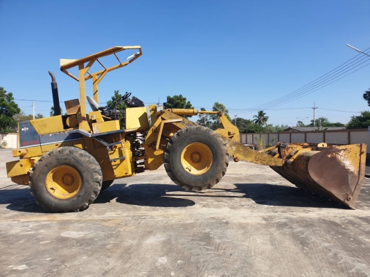 ขายรถตักล้อยาง KOMATSU WA150-1 รถสวยสมบุรญ์พร้อมใช้งาน เครื่องแรง ปั้มแรง สีเดิม ช้วงล้างเต็ม กำลังดี สนใจเน้นโทรครับ&amp;ไลน์ 0813531946 ต่อ.บางนา