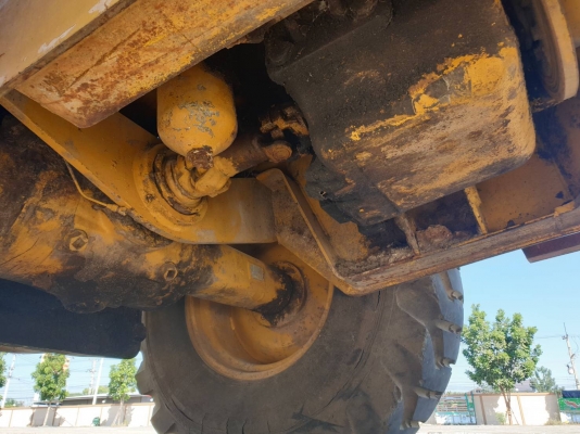 ขายรถตักล้อยาง KOMATSU WA150-1 รถสวยสมบุรญ์พร้อมใช้งาน เครื่องแรง ปั้มแรง สีเดิม ช้วงล้างเต็ม กำลังดี สนใจเน้นโทรครับ&amp;ไลน์ 0813531946 ต่อ.บางนา