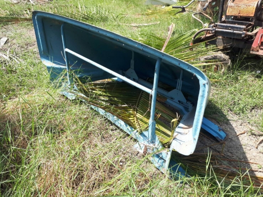 ขาย หมวก กระบังลม สำหรับหัวรถบรรทุก บรรทุก 4 ล้อกลาง 6 ล้อ เพื่อลู่ลม ไม่ต้านลม อุปกรณ์ตกแต่ง เก่าญี่ปุ่น