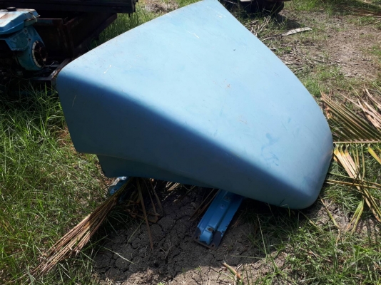 ขาย หมวก กระบังลม สำหรับหัวรถบรรทุก บรรทุก 4 ล้อกลาง 6 ล้อ เพื่อลู่ลม ไม่ต้านลม อุปกรณ์ตกแต่ง เก่าญี่ปุ่น