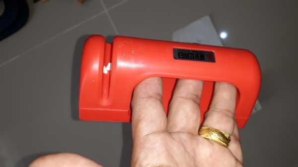 ขายที่ลับมีดใหม่MADE IN JAPAN.สนใจ089-1786075