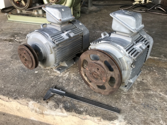 ขายมอเตอร์ไฟฟ้า Hitachi 3HP. 380V 1450rpm. สภาพสวย หมุนนิ่ม พร้อมใช้งาน มี 2ตัวครับ ราคาตัวละ 2,800 บาท