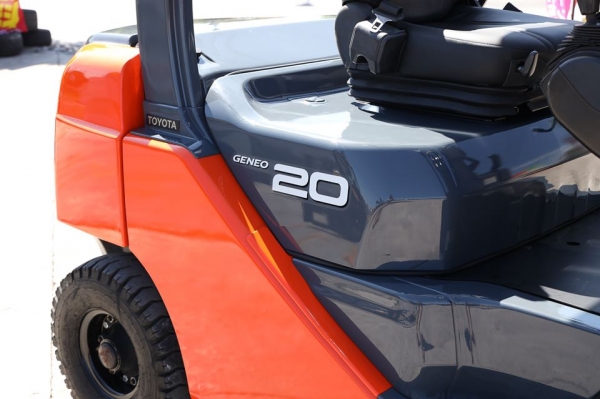 Toyota 8FD20 ขนาดยก2ตัน เสายกสูง4เมตร เครื่องยนต์ดีเซล เครื่องแน่น พร้อมใช้งาน Toyota 8FD20 ขนาดยก2ตัน เสายกสูง4เมตร เครื่องยนต์ดีเซล เครื่องแน่น พร้อมใช้งาน