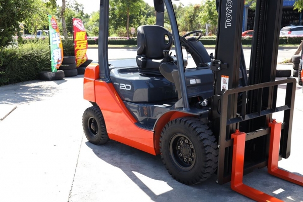 Toyota 8FD20 ขนาดยก2ตัน เสายกสูง4เมตร เครื่องยนต์ดีเซล เครื่องแน่น พร้อมใช้งาน Toyota 8FD20 ขนาดยก2ตัน เสายกสูง4เมตร เครื่องยนต์ดีเซล เครื่องแน่น พร้อมใช้งาน