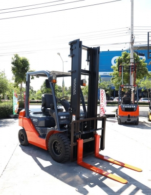 Toyota 8FD20 ขนาดยก2ตัน เสายกสูง4เมตร เครื่องยนต์ดีเซล เครื่องแน่น พร้อมใช้งาน Toyota 8FD20 ขนาดยก2ตัน เสายกสูง4เมตร เครื่องยนต์ดีเซล เครื่องแน่น พร้อมใช้งาน