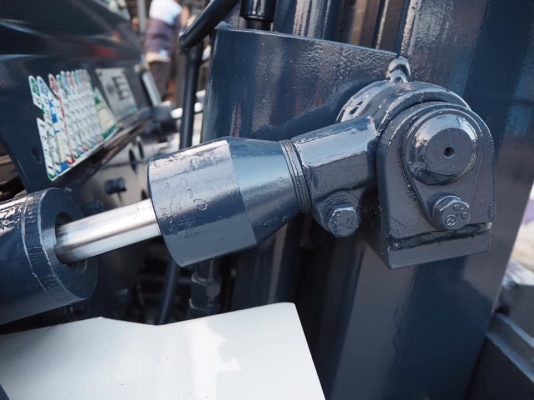 ขายโฟล์คลิฟท์ นำเข้าญี่ปุ่น เสาเข้าตู้ 4.5 เมตร Full-Free KOMATSU FG15-15 ยกได้ 1.5 ตัน เบนซิน เกียร์คลัทช์ ขายโฟล์คลิฟท์ นำเข้าญี่ปุ่น เสาเข้าตู้ 4.5 เมตร Full-Free KOMATSU FG15-15 ยกได้ 1.5 ตัน เบนซิน เกียร์คลัทช์