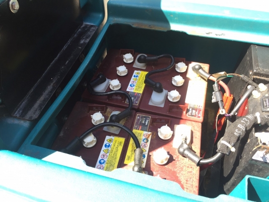 ขายเครื่องขัดพื้นนั่งขับ TENNANT T7 เก่าญี่ปุ่น