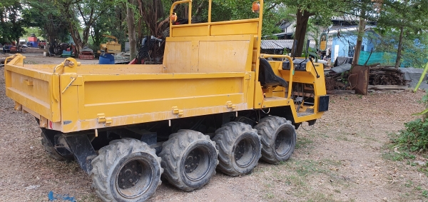 8 ล้อ 18 แรง รถบรรทุกการเกษตรและก่อสร้าง