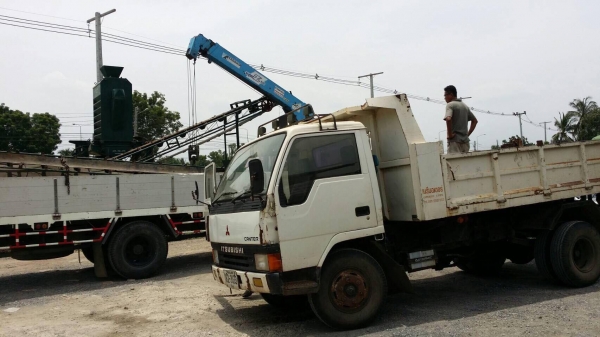 ถังน้ำมันมือสอง คุณภาพดี ราคาสบายกระเป๋า / มาเลือกที่ร้านก่อนได้ มีหลายขนาดหลายใบครับ ถังน้ำมันมือสอง คุณภาพดี ราคาสบายกระเป๋า / มาเลือกที่ร้านก่อนได้ มีหลายขนาดหลายใบครับ