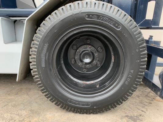 โฟล์คลิฟท์งาเท ฟรี!! บุ๊งกี๋ใหม่ 1 ลูก รถญี่ปุ่นนำเข้า KOMATSU FD25-11 ยกได้ 2.5 ตัน เสา 4 เมตร เครื่องดีเซล เกียร์คลัทช์ โฟล์คลิฟท์งาเท ฟรี!! บุ๊งกี๋ใหม่ 1 ลูก รถญี่ปุ่นนำเข้า KOMATSU FD25-11 ยกได้ 2.5 ตัน เสา 4 เมตร เครื่องดีเซล เกียร์คลัทช์