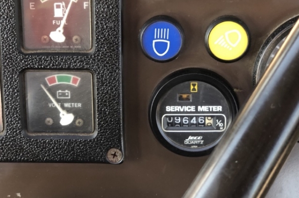 ขายรถตักล้อยาง KOMATSU WA150-1 นำเข้าเองจากญี่ปุ่น สภาพสวยพร้อมใช้ มีVDOการทำงานครับ ขายรถตักล้อยาง KOMATSU WA150-1 นำเข้าเองจากญี่ปุ่น สภาพสวยพร้อมใช้ มีVDOการทำงานครับ