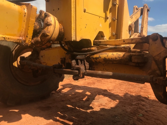 รถเกรดจอห์นเดียร์ 770B ขายราคา 790,000 บาทครับเล่มทะเบียนพร้อม