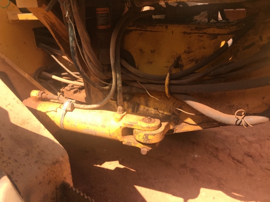 รถเกรดจอห์นเดียร์ 770B ขายราคา 790,000 บาทครับเล่มทะเบียนพร้อม