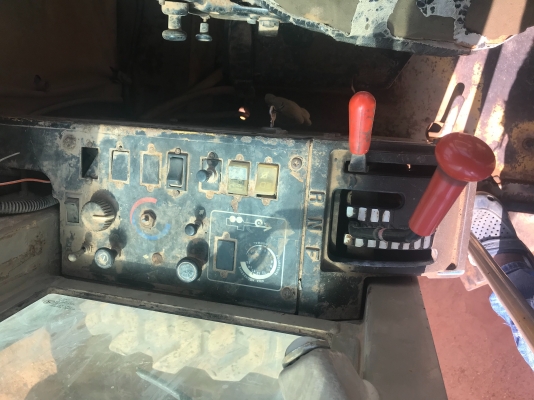 รถเกรดจอห์นเดียร์ 770B ขายราคา 790,000 บาทครับเล่มทะเบียนพร้อม