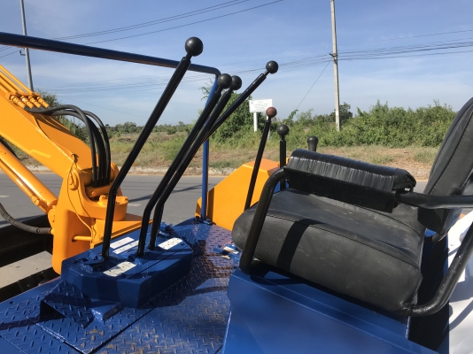 komatsu Pc15สภาพดีเก่าญี่ปุ่น มีใบอินวอยไม่เคยใช้ในไทย