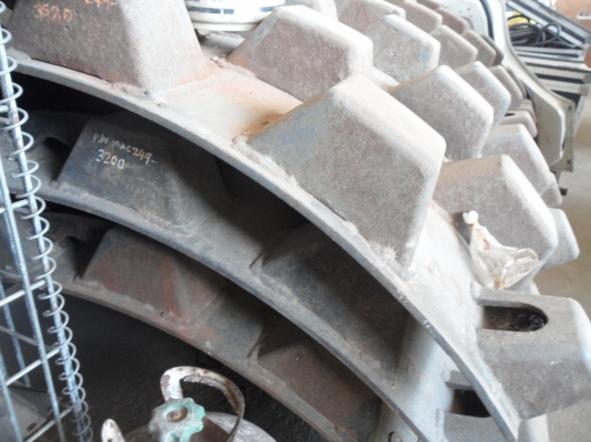 เปลือกหนาม สวยๆ ราคา155,000 บาทสนใจโทร081-989-1989 หรั่งครับ