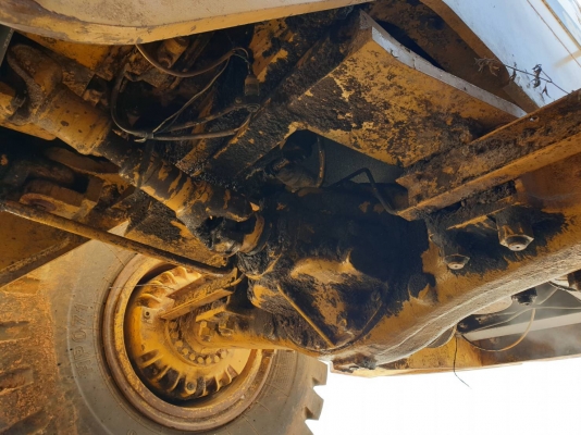 ขายรถตักล้อยาง TCM870-2 ราคา.650000 ระบบเกิยร์ใช้ได้ 4 เกิรย์ ยางพร้อมใช้ แอร์มี เอกสารใบซื้อขาย สนใจเน้นโทร@ไลน์ 0813531946 ต่อ.บางนา รถอยู่.โคราช