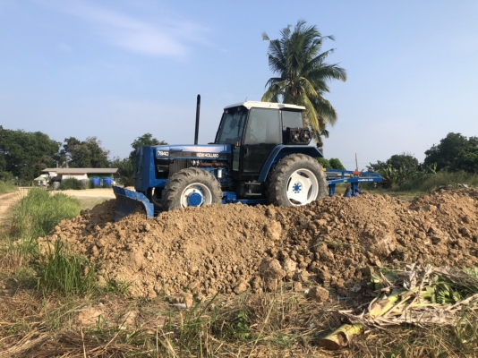 ขายรถไถ FORD 7840 เล่มทะเบียน รถพร้อมใช้ ขายรถไถ FORD 7840 เล่มทะเบียน รถพร้อมใช้