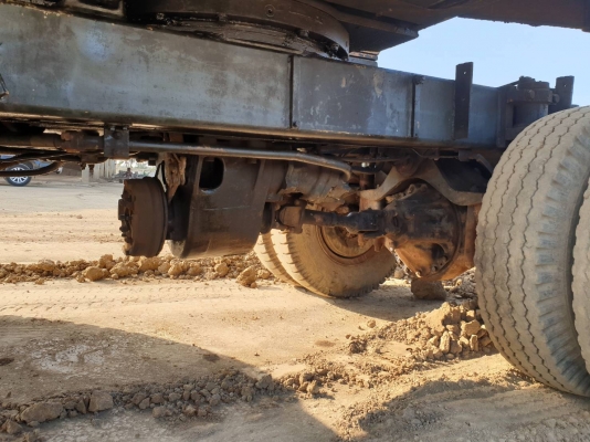 เเบคโฮล้อยางKOMATSU PC100-1 2เพลาถอดออกหนึ่งเพลารถทำงานได้ปกติราคา 250,000 เเบคโฮล้อยางKOMATSU PC100-1 2เพลาถอดออกหนึ่งเพลารถทำงานได้ปกติราคา 250,000