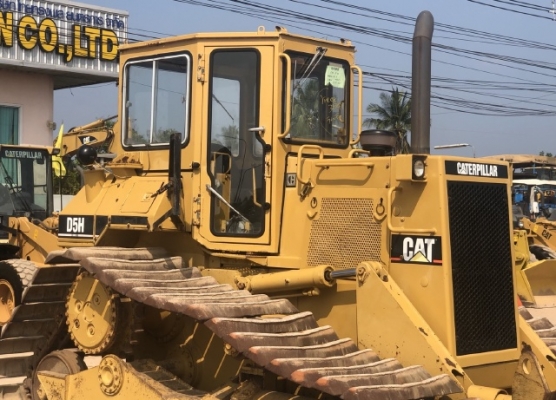 ขายรถดันดิน CAT D5H นำเข้าเองจากญี่ปุ่น สภาพสวยพร้อมใช้ มีVDOการทำงานครับ ขายรถดันดิน CAT D5H นำเข้าเองจากญี่ปุ่น สภาพสวยพร้อมใช้ มีVDOการทำงานครับ